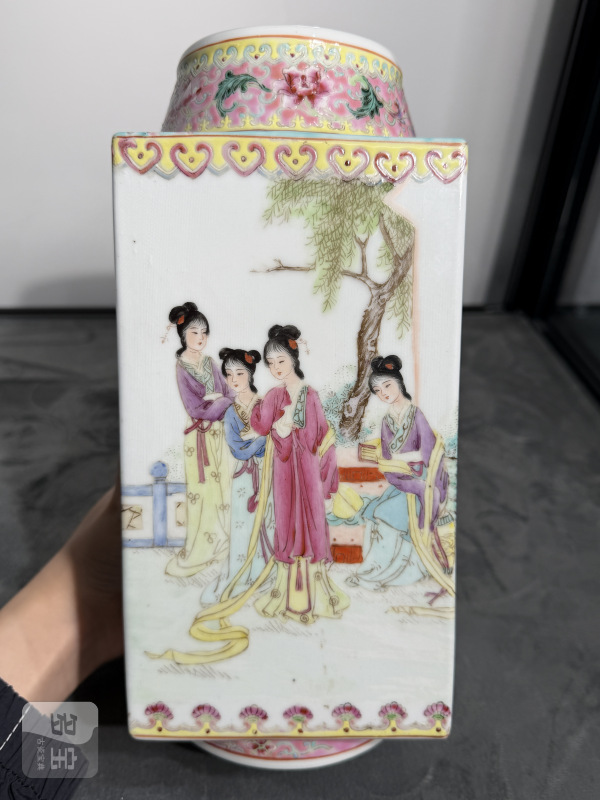 民国粉彩仕女人物故事诗文琮式瓶 - 图2